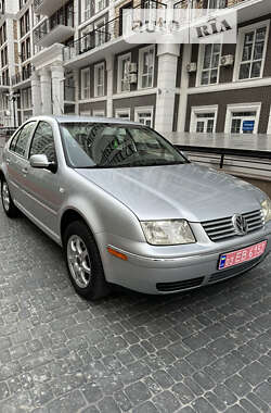 Седан Volkswagen Bora 2005 в Киеве