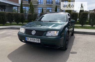 Седан Volkswagen Bora 1999 в Червонограде