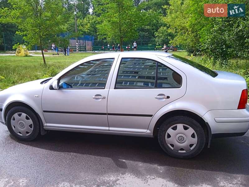 Volkswagen Bora 2004