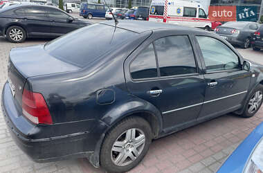 Седан Volkswagen Bora 2002 в 