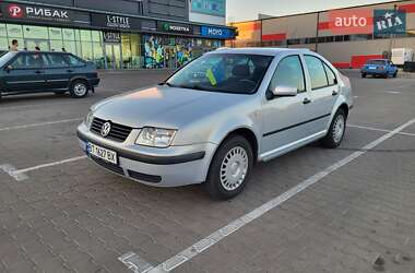 Седан Volkswagen Bora 1998 в 