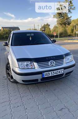 Седан Volkswagen Bora 1999 в Виннице