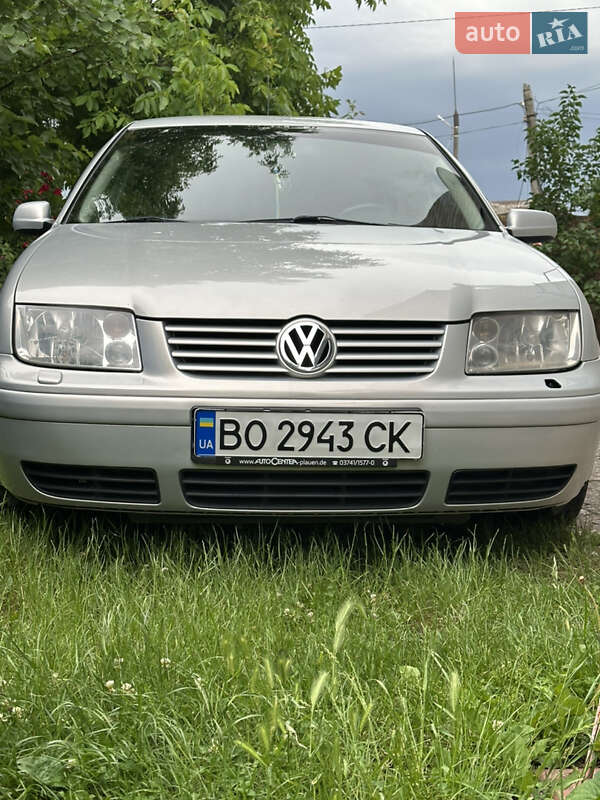 Седан Volkswagen Bora 2000 в Іллінцях