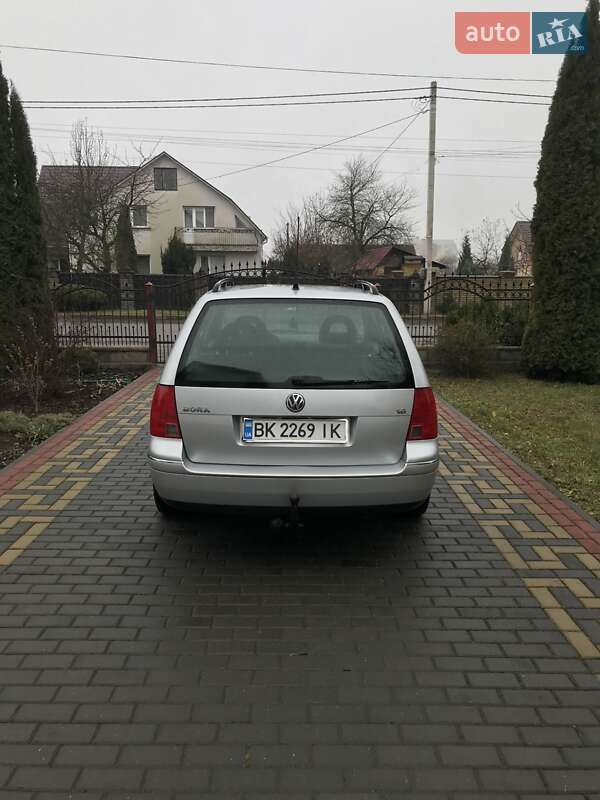 Універсал Volkswagen Bora 2000 в Рівному