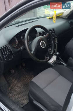 Седан Volkswagen Bora 2002 в 