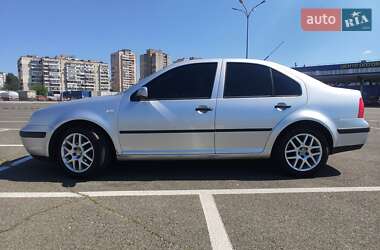 Седан Volkswagen Bora 2001 в Києві