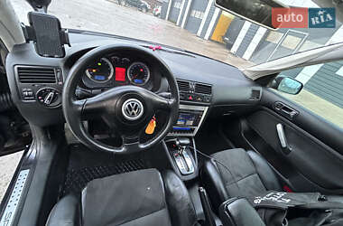 Седан Volkswagen Bora 2002 в Киеве