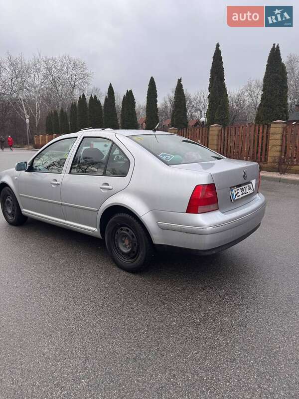 Седан Volkswagen Bora 2003 в Дніпрі