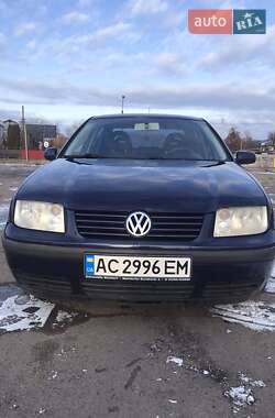 Седан Volkswagen Bora 2000 в Луцке