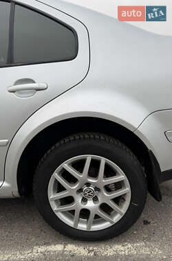 Седан Volkswagen Bora 2005 в 