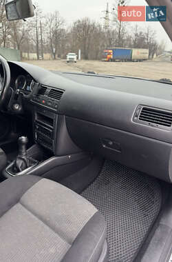 Седан Volkswagen Bora 2005 в 