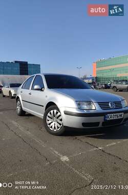 Седан Volkswagen Bora 2001 в Києві