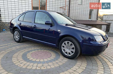 Седан Volkswagen Bora 1999 в Виннице