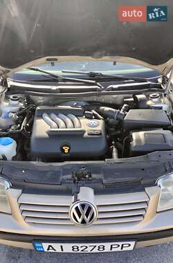 Седан Volkswagen Bora 2001 в 
