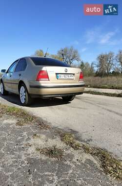 Седан Volkswagen Bora 2001 в 