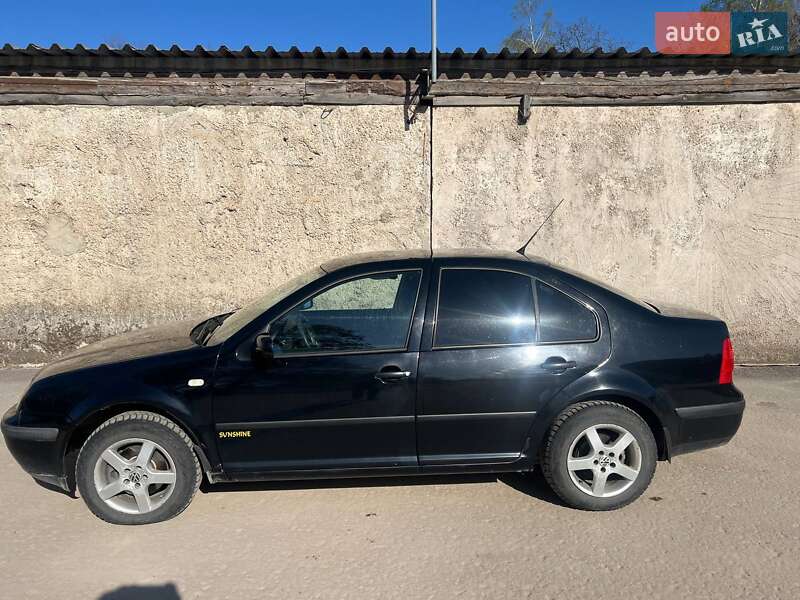 Седан Volkswagen Bora 1999 в 