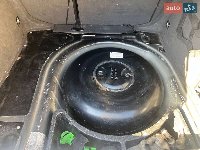 Седан Volkswagen Bora 1999 в Шостці