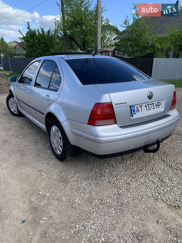 Седан Volkswagen Bora 2001 в Коломые