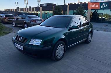 Седан Volkswagen Bora 1999 в 