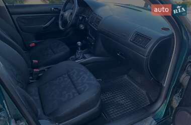 Седан Volkswagen Bora 1999 в 