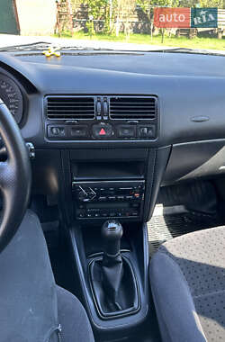 Седан Volkswagen Bora 1999 в 