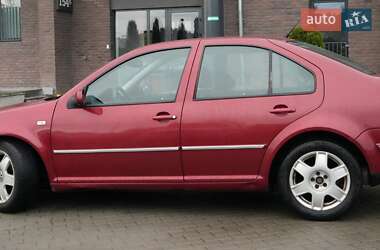 Седан Volkswagen Bora 1999 в 