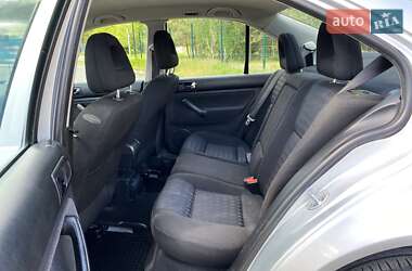 Седан Volkswagen Bora 2001 в 