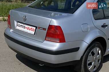 Седан Volkswagen Bora 2001 в 