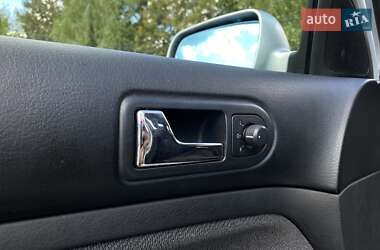 Седан Volkswagen Bora 2001 в 