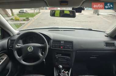Седан Volkswagen Bora 2000 в 