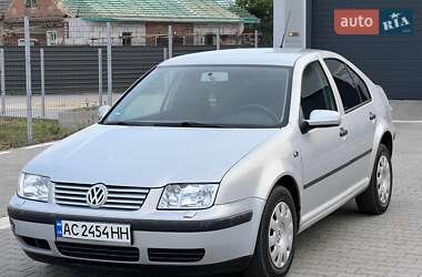 Седан Volkswagen Bora 2000 в 