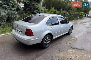 Седан Volkswagen Bora 2001 в 