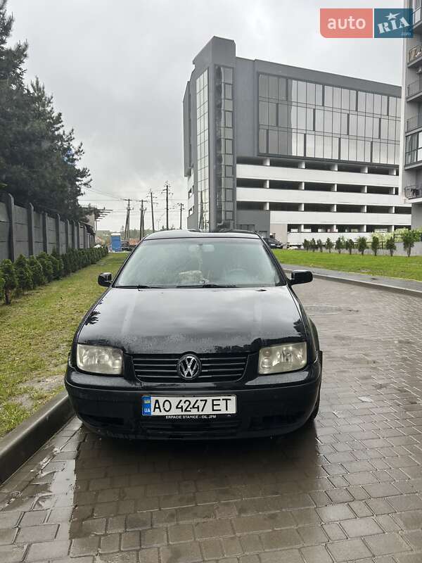 Седан Volkswagen Bora 2001 в Львові