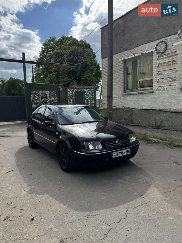 Седан Volkswagen Bora 2003 в 