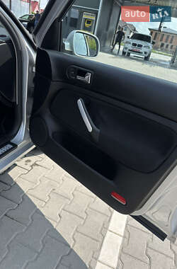 Седан Volkswagen Bora 2002 в 