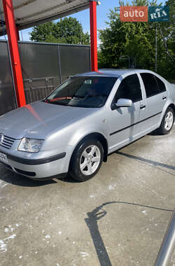 Седан Volkswagen Bora 2004 в Львове