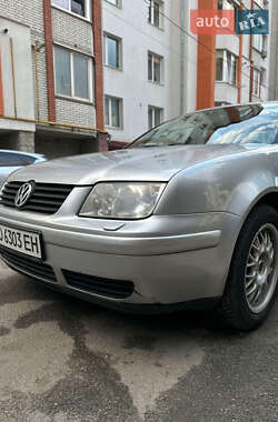 Седан Volkswagen Bora 2000 в 