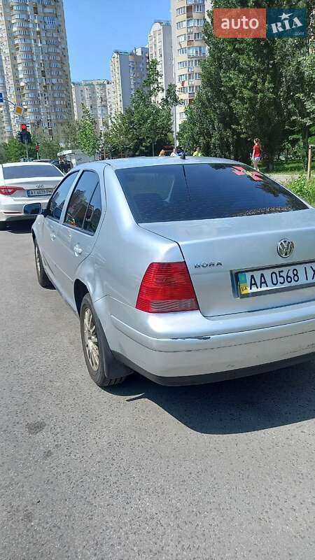 Седан Volkswagen Bora 2004 в Києві