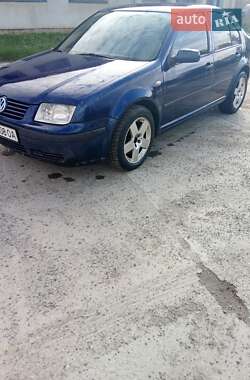 Седан Volkswagen Bora 2000 в Стрию