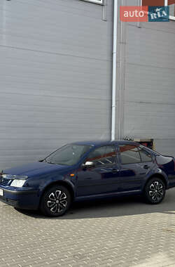 Седан Volkswagen Bora 1999 в Сумах