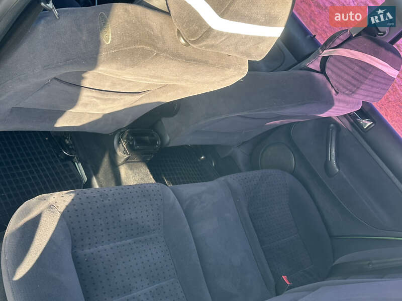 Седан Volkswagen Bora 1999 в Ходореві