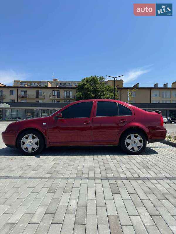 Седан Volkswagen Bora 2001 в Ужгороді