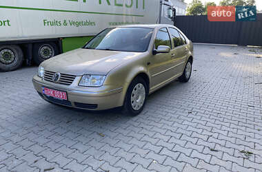 Седан Volkswagen Bora 2002 в 