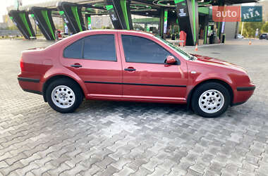 Седан Volkswagen Bora 2001 в 