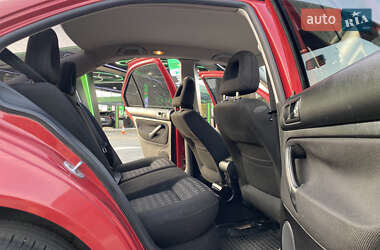 Седан Volkswagen Bora 2001 в 