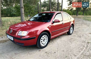 Седан Volkswagen Bora 2001 в 