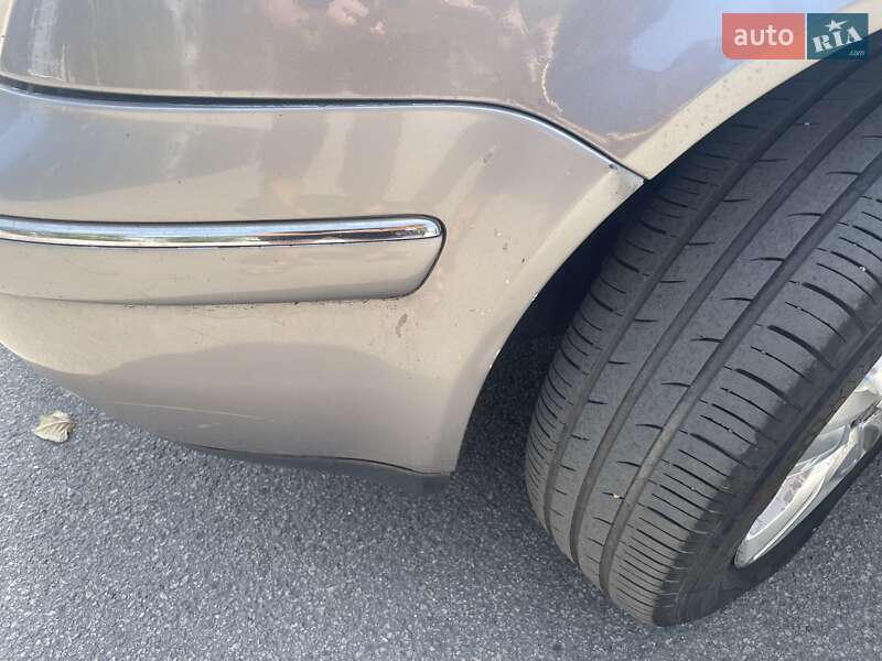 Седан Volkswagen Bora 2002 в Кривом Роге