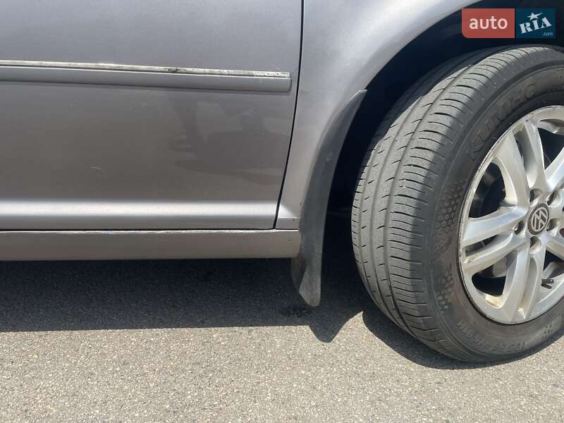 Седан Volkswagen Bora 2002 в Кривом Роге