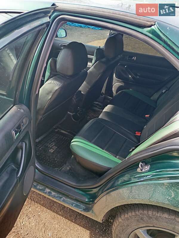 Седан Volkswagen Bora 1998 в Малом Алексине