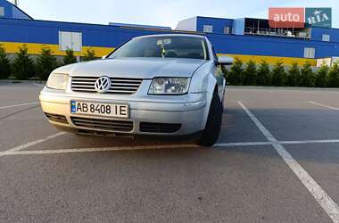 Седан Volkswagen Bora 2004 в Хмільнику